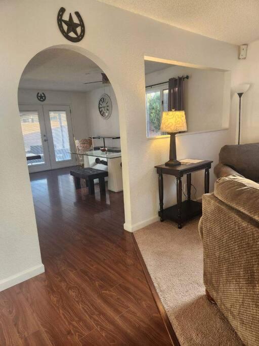 Southwestern Charm - Minutes From Everything 3/2 Sierra Vista Eksteriør billede